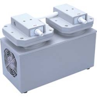 アルバック機工（株） DTC-120 ＵＬＶＡＣ　単相１００Ｖ　ダイアフラム型ドライ真空ポンプ　幅１４２×高２０２