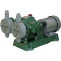 日本共立机巧 KUK  D-4000-P ＫＵＫ　２連式ダイヤフラム定量ポンプ　ＰＶＣ製