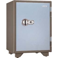 Ｕ．Ｓ．　Ａｒｍｏｒ社 F-500306-NAVY-M ＵＳ　Ａｒｍｏｒ　Ａｒｍｏｒ　アウターキャリア　ＲＡＮＧＥＲ　１００　ネイビーＭ