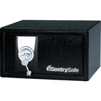 マスターロック・セントリー日本（株） X031 セントリー　クラシカルキー式　セキュリティ保管庫　　９．９リットル