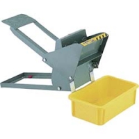 日本小山刃物 KOYAMA   K-3 モクバ印　空き缶つぶし　ぺちゃ君　ＤＥＲＵ×