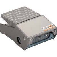 日本中山 TRUSCO  TP-4PA41R-8 ＴＲＵＳＣＯ　足踏み切替え弁　ロック付き　ポート４