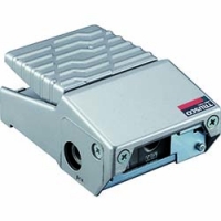 ＣＫＤ（株） JSC3-V-FA-63B-100-2 ＣＫＤ　ブレーキ付シリンダ（セルトップシリンダ）ブレーキ用バルブ付支持金具アリ