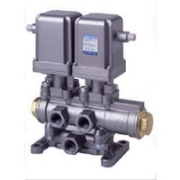 日本精器（株） BN-767S-15-F-24 日本精器　４方向電磁弁　１５Ａ　ＤＣ２４Ｖ　７６シリーズダブル