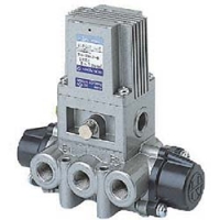 日本精器（株） BN-7M43-10-F-24 日本精器　４方向電磁弁　１０Ａ　ＤＣ２４Ｖ　７Ｍシリーズシングル