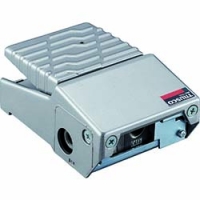 日本中山 TRUSCO  TP-4PA31-8 ＴＲＵＳＣＯ　足踏み切替え弁　ポート３