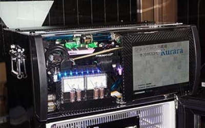 觉得机器太热？把它塞到冰箱里面去啊