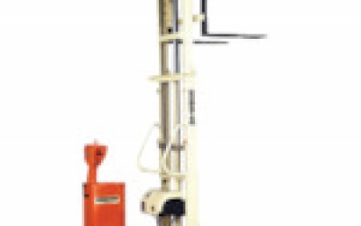 KANTOH   DS-35-25 自行式电动油压堆高机 35-25