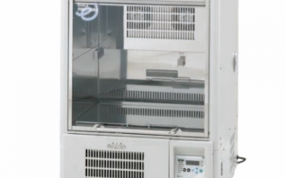 日本走空运 ADVANTEC  低温恒温室  FMC-100/FMC-1000  质量（约公斤）74