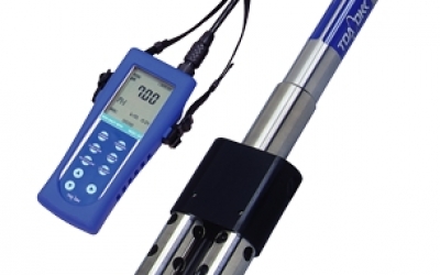 日本走空运 TOADKK 东亚电波 水质计  WQC-30 /WQC-24  可在 100 m 深度连续测量