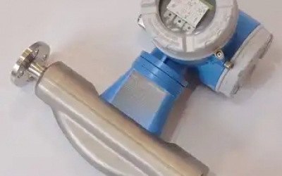 日本渠道 TOFCO 东富科 流量计 UTF-P20 FF-S80P  金属主体一体型