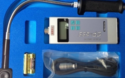 日本原装 spotron 狮宝龙 压力表 SP-255-F200N  测量值显示