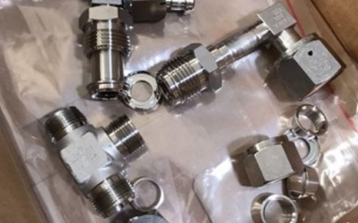 日本渠道 fujikin 富士金 接头 VUWH-1.6A-V  可反复安装