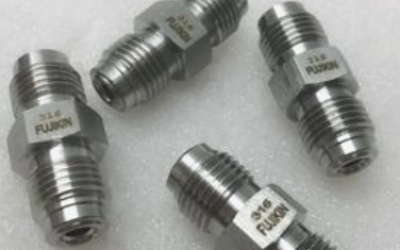 日本一手价格 fujikin 富士金 接头 VUWJP-10-V  VUWH-1.6AN-V   形状半联 (NPT)