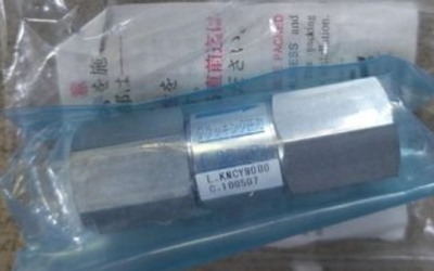 日本进口 fujikin 富士金 接头 VUWR-1.6-3.2-T/C-V   形状半联 (NPT)