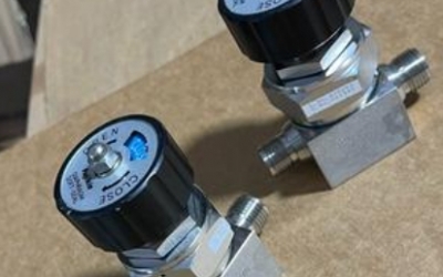 日本一手价格 fujikin 富士金 三片式球阀 VUBV-115D  旋入式