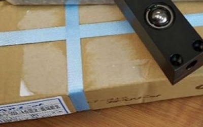 日本渠道 FREEBEAR 福力百亚 举模器 AFU-3232-4P-1  自由轴支撑即上升