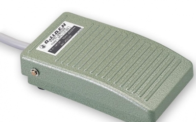 日本 OJIDEN 大阪 OFL-2YV-S3 脚开关 OFL-V-S3  前铰链形脚开关