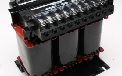 日本渠道 TOGI 东洋技研 变压器 TRP300-42Y TRP500-42Y  带短路棒V