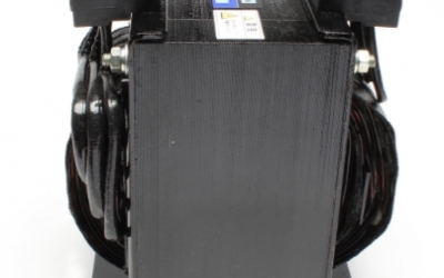 日本渠道 TOGI 东洋技研 TRH1K-41S 变压器 TRH1.5K-41S  倾斜现象