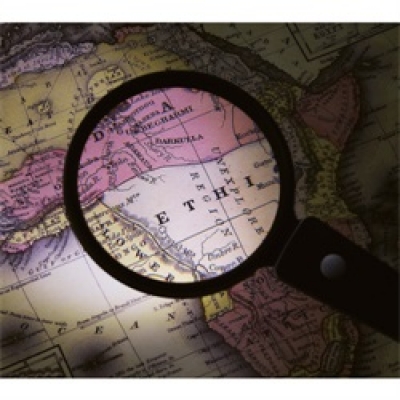 日本池田I.L.K  LE65 池田レンズ　ＬＥＤライト付　ハンドルーペ