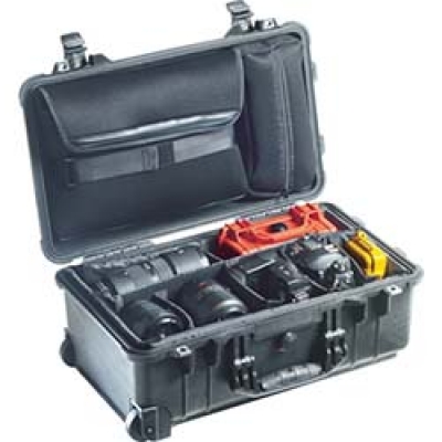 PELICAN PRODUCTS社 IM2400NFBK PELICAN ストーム IM2400 (フォームなし)黒 487×386×18