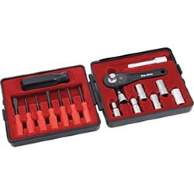 日本Pro-Auto  2017M スエカゲ 1/4DR.ツールパック17PC.