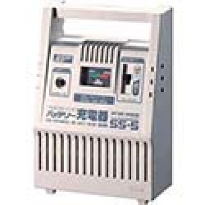 セルスター工業（株） SS-5 セルスター　バッテリー充電器　ＳＳ５