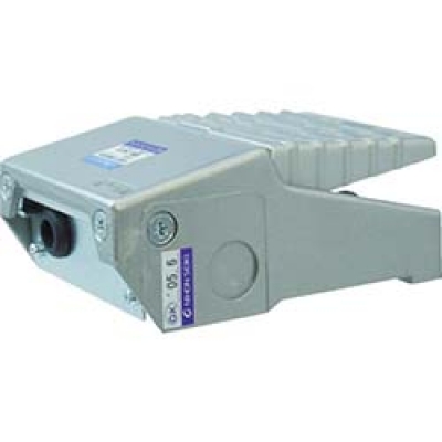 日本精器（株） BN-1411 日本精器　足踏スイッチ